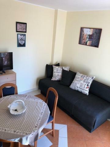 Apartman Sena Водице Екстериор снимка